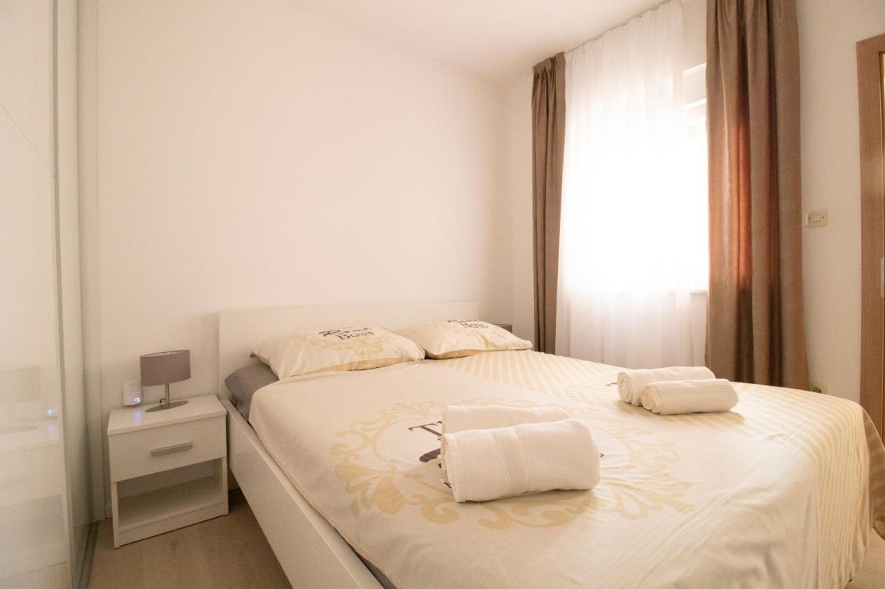 Apartmani Olivia Bibinje Exterior photo