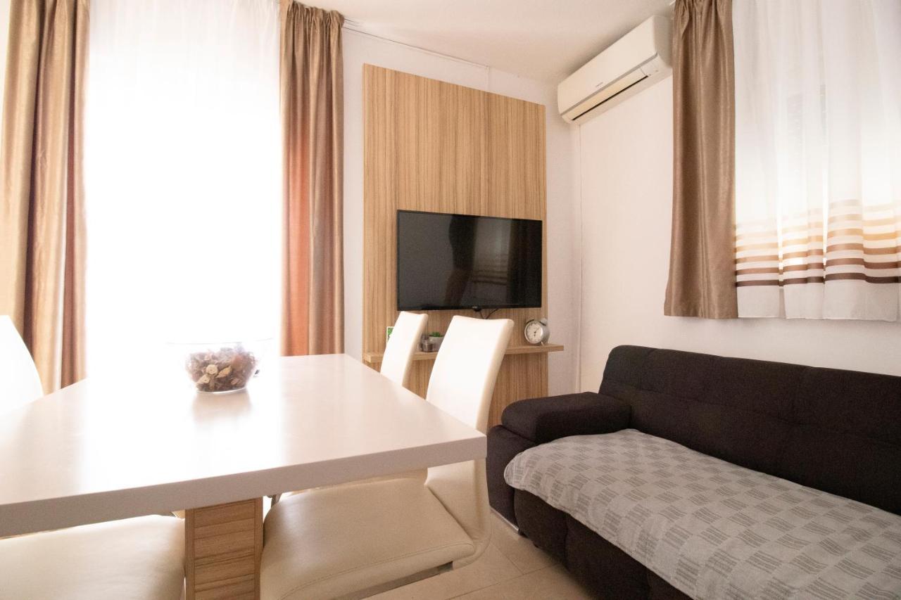 Apartmani Olivia Bibinje Exterior photo