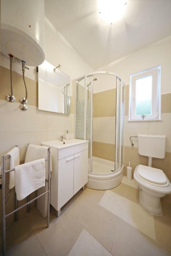 Apartmani Olivia Bibinje Exterior photo
