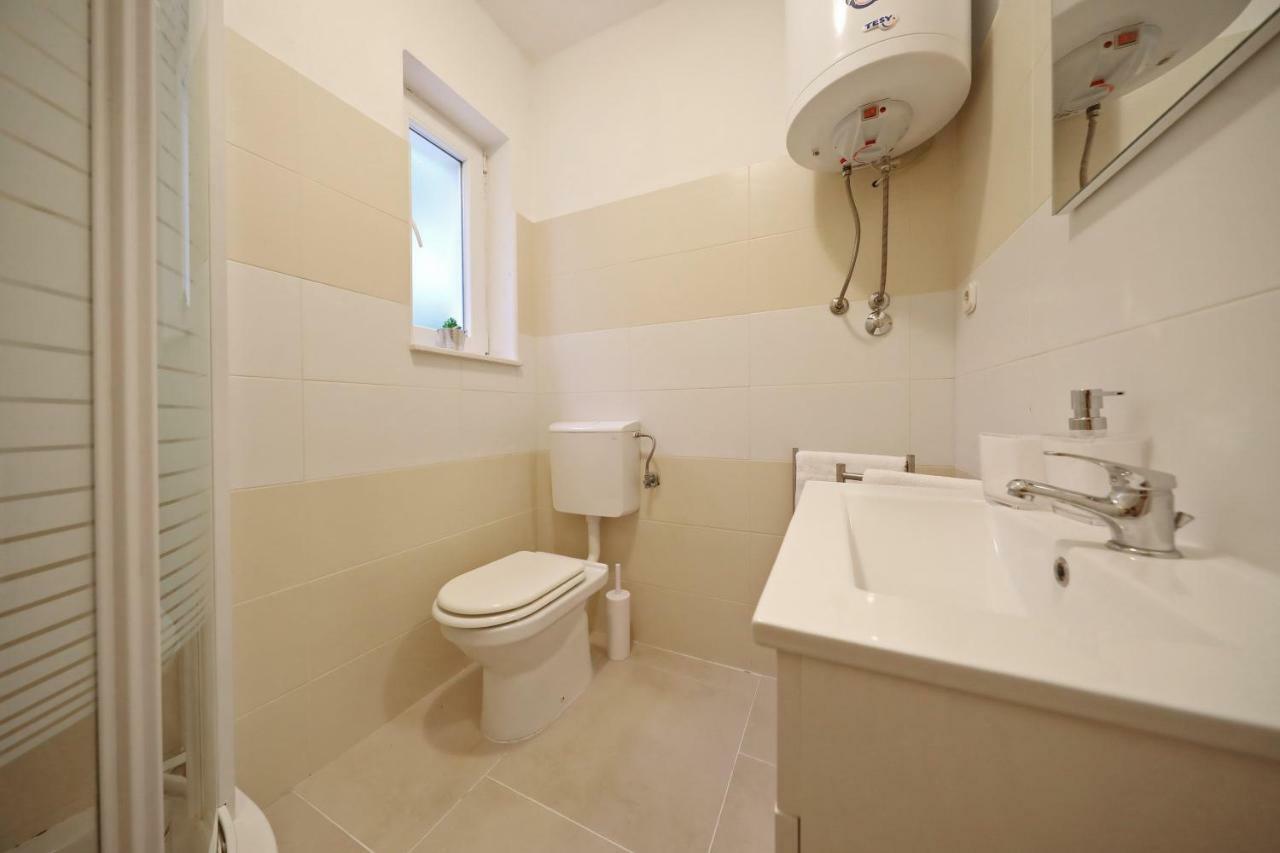 Apartmani Olivia Bibinje Exterior photo